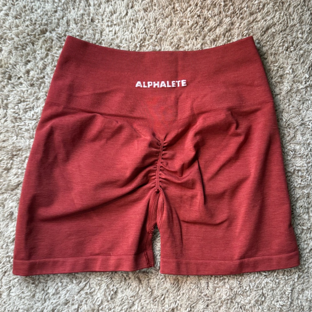 Alphalete Amplify